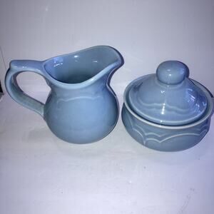 Pfaltzgraff Gazebo Blue Creamer and Sugar With Lid Set USA Vintage Retired